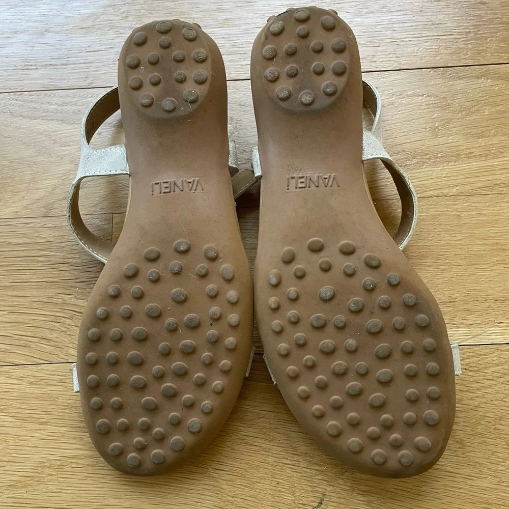 VANELI Shiny Silver Strap Sandals Woman size 4.5